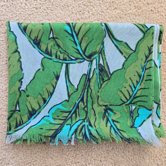NWOT Vineyard Vines 100% Merino Wool Lightweight Banana Leaf Scarf Tropical - Picture 10 of 10